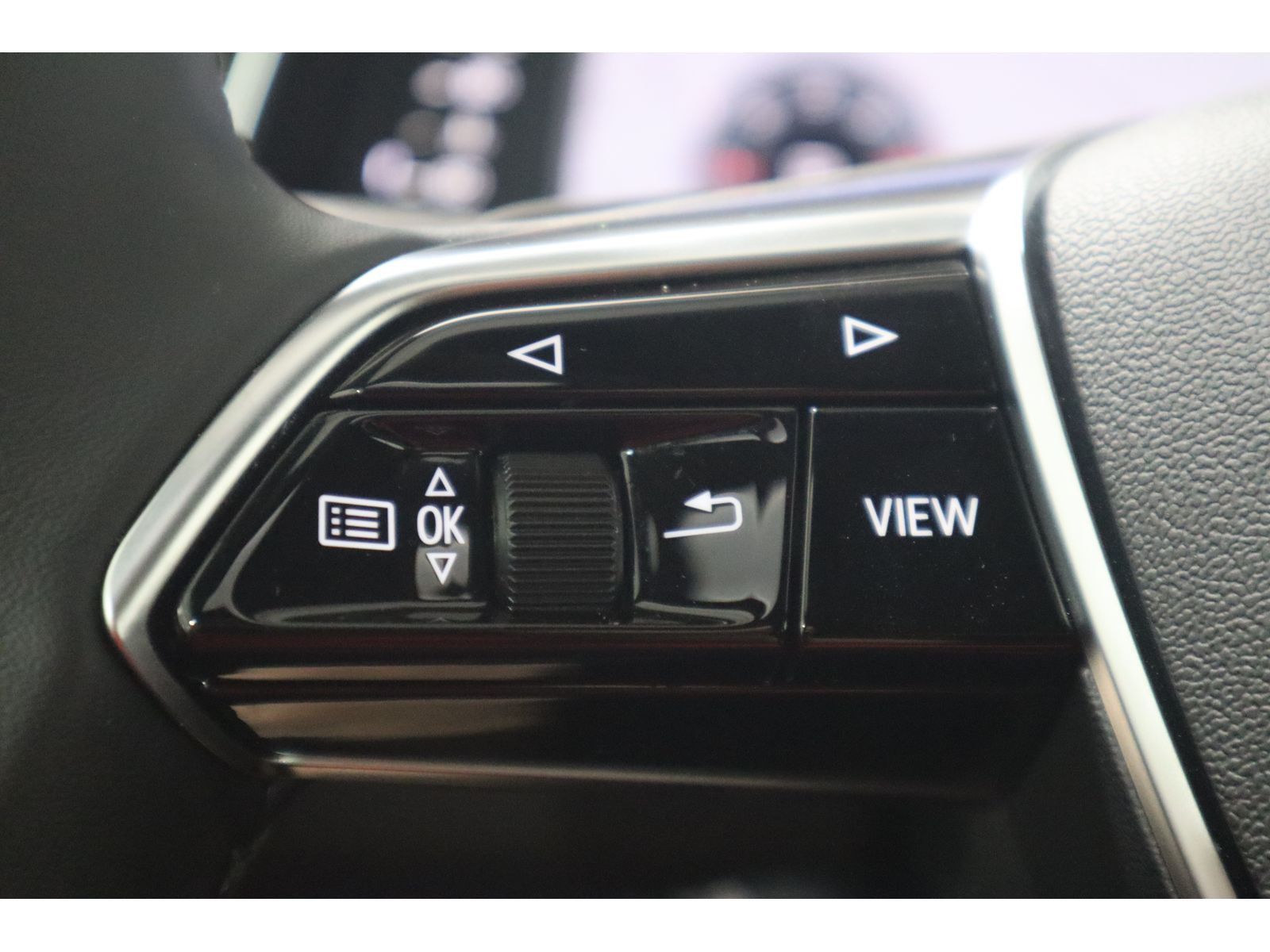 Audi A6 Avant 40 TDI advanced - Samsaru's Car Outlet