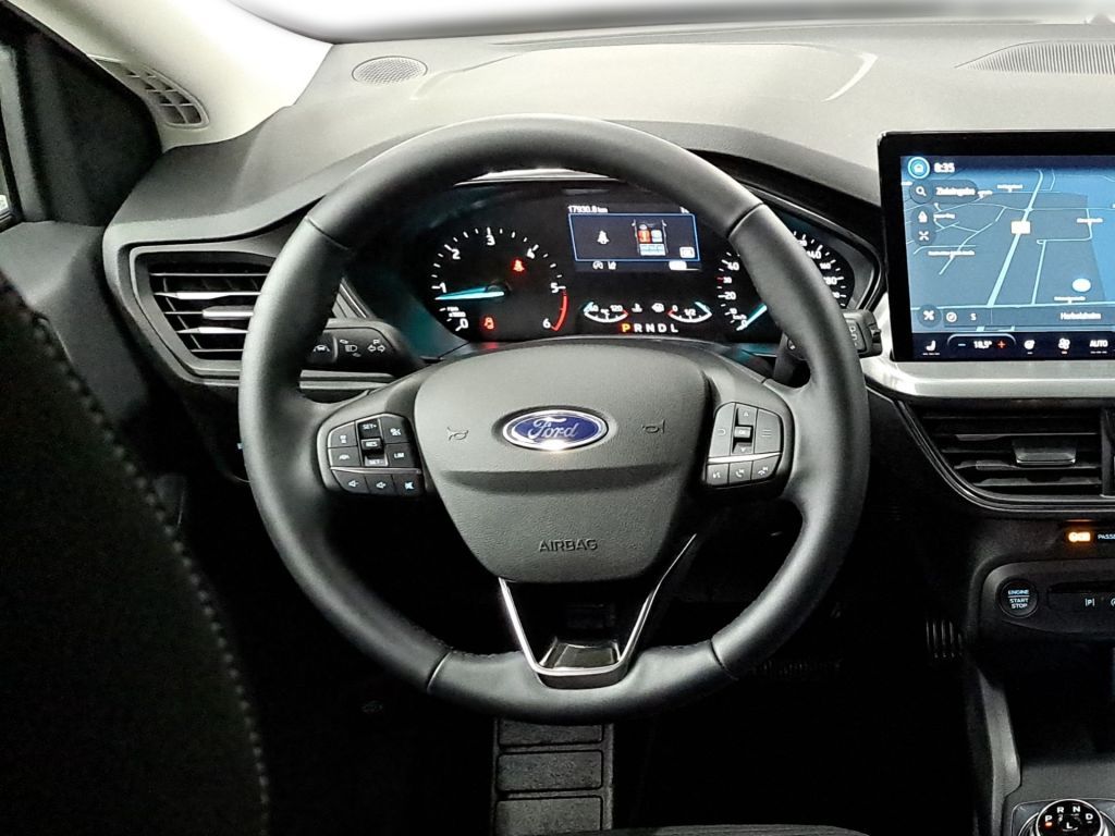 Ford Focus Turnier 1.5 Aut. TITANIUM NAVI RFK LED SH