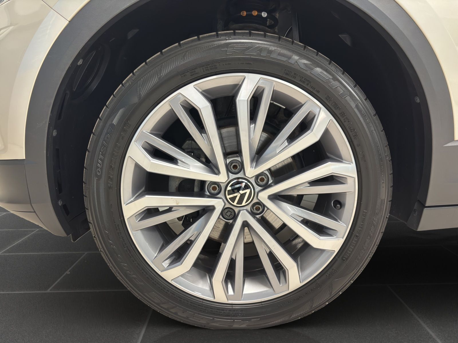 Volkswagen T-Roc Cabriolet 1.5 TSI Style - Samsaru's Car Outlet