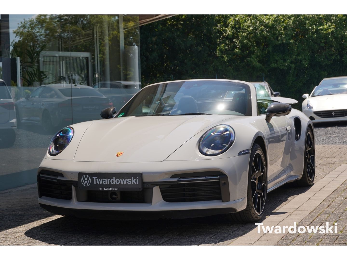Porsche 911 992 Turbo S Cabriolet APPROVED LIFT MEMO