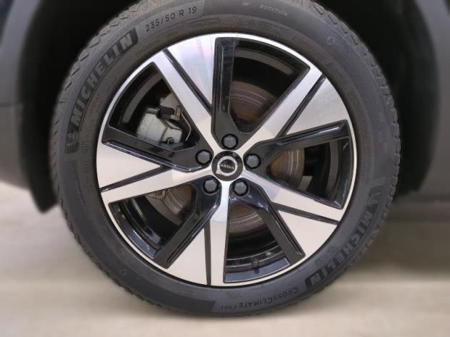 Volvo XC40 Plus Recharge Pure Electric 2WD