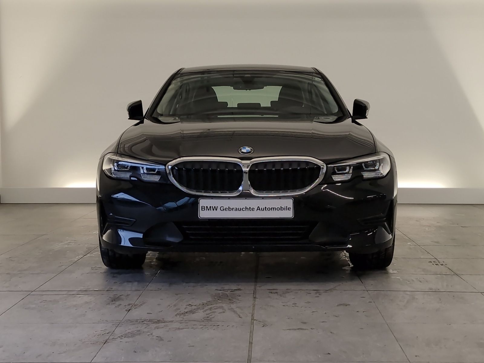 BMW 320d xDrive Limousine Navi/LED/DrAs/PaAs/Sp-Lr