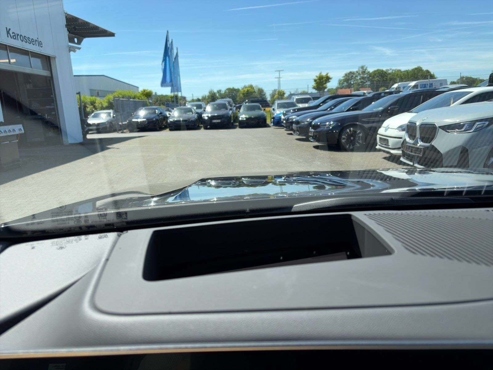BMW 520i Limousine AHK Head-Up Pano DrivAssProf. Par