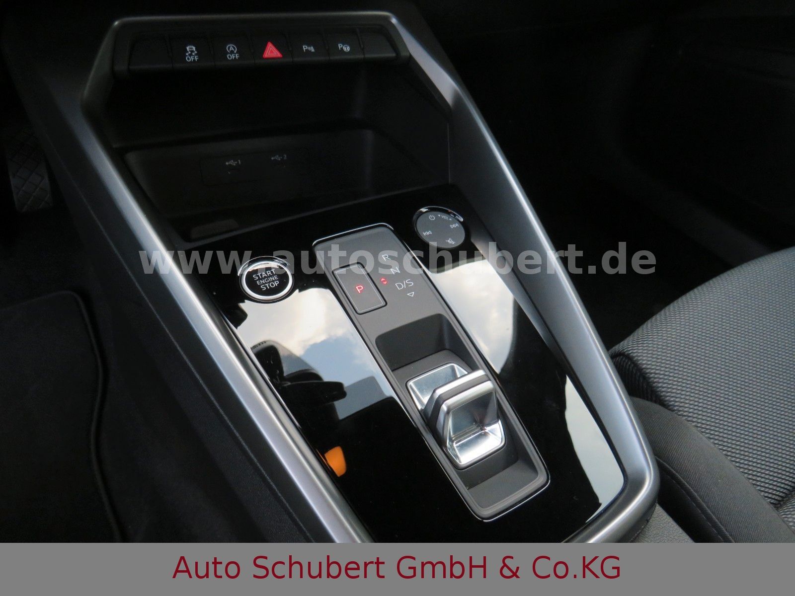 Audi A3 Sportback 30 TFSI S-tronic advanced