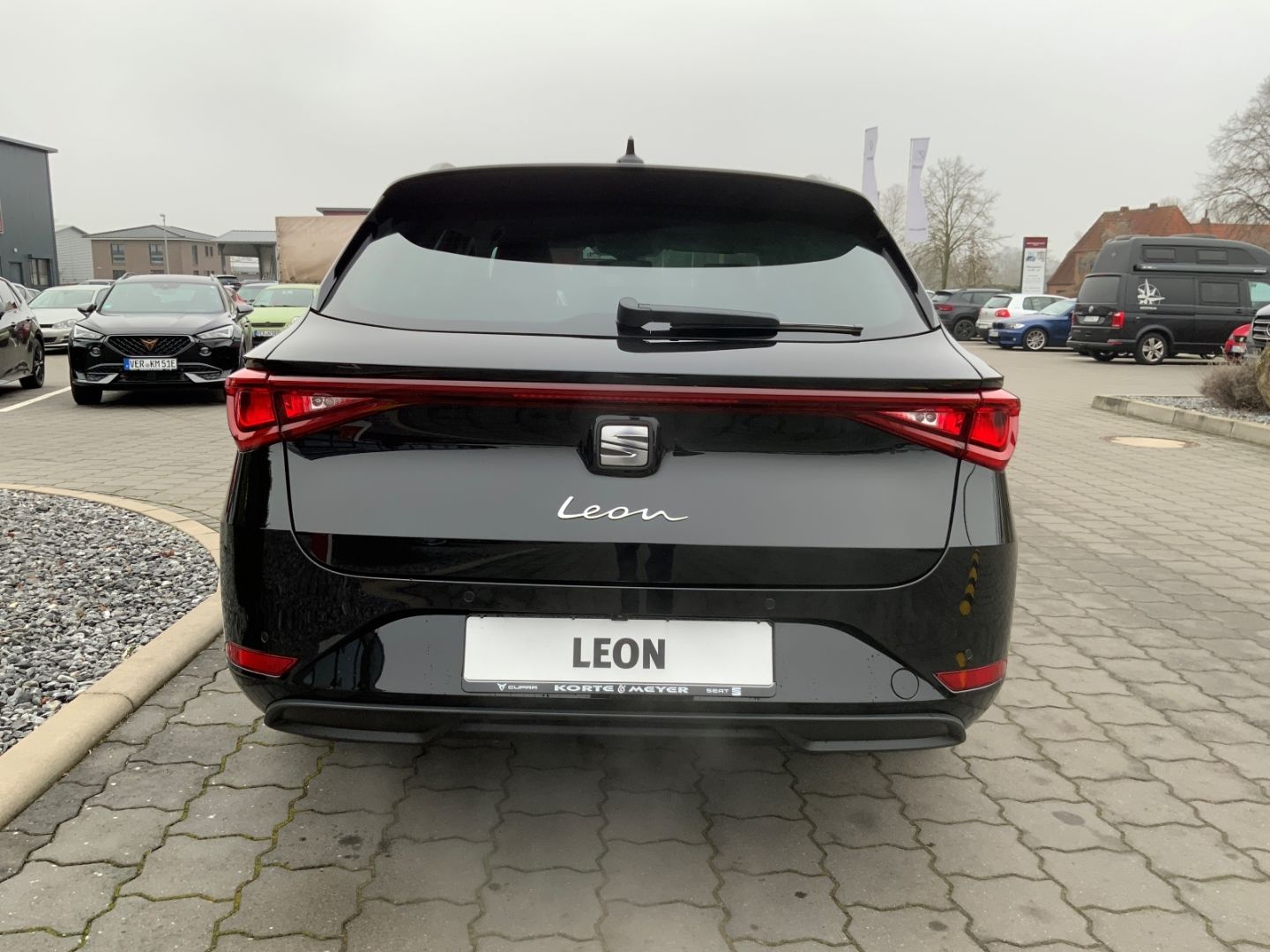 Seat Leon SP Style 2.0TDI DSG+LED+AHK+ Navi+Sitzhzg