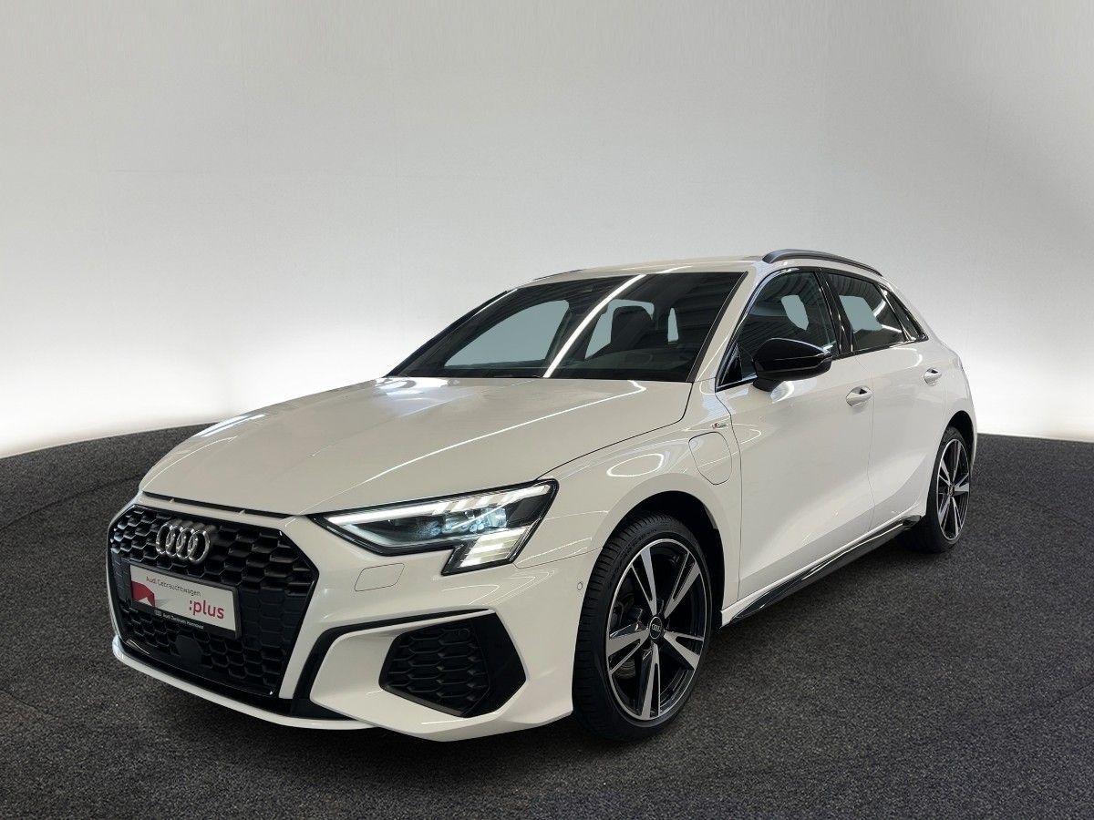 Audi A3 Sportback e-tron S line 40 TFSI Matrix Navi v