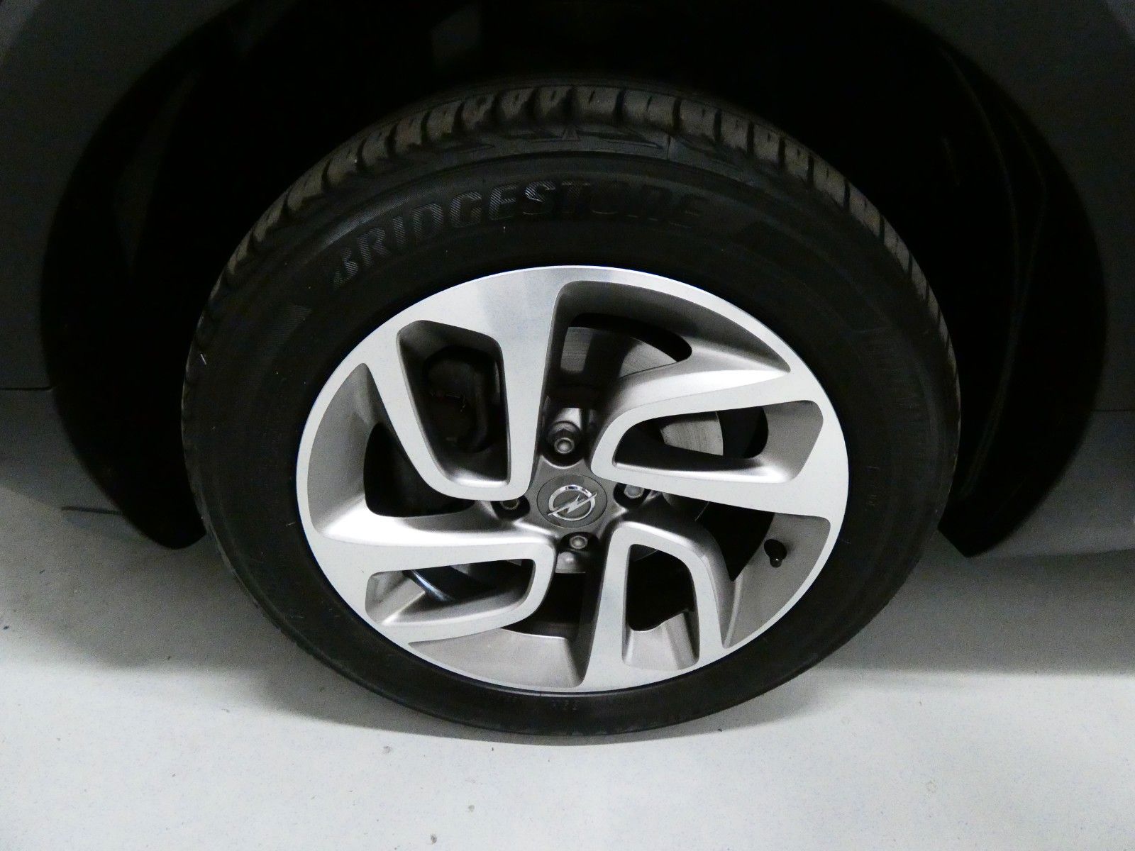 Opel Crossland - Samsaru's Car Outlet