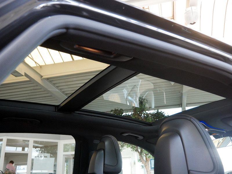 Mercedes-Benz GLC 300 d 4M AMG NIGHT MEMO 360 AHK DISTR KAMERA