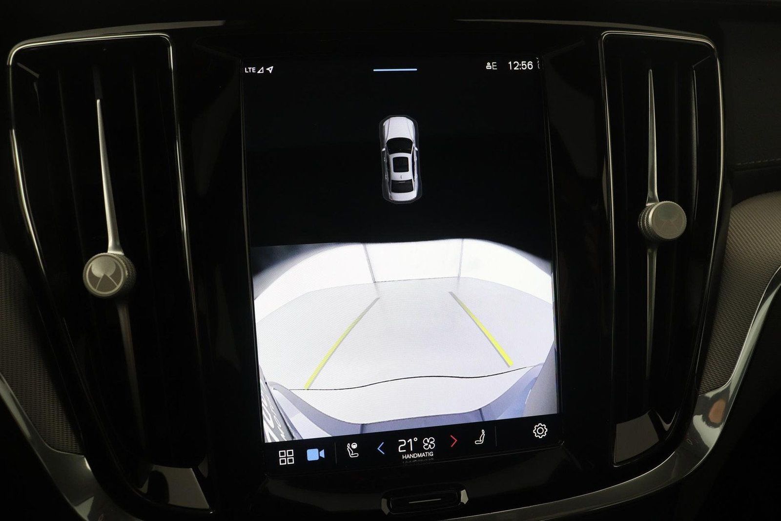 Volvo S60 T8 Recharge Ultimate Dark | HEICO SPORTIV |