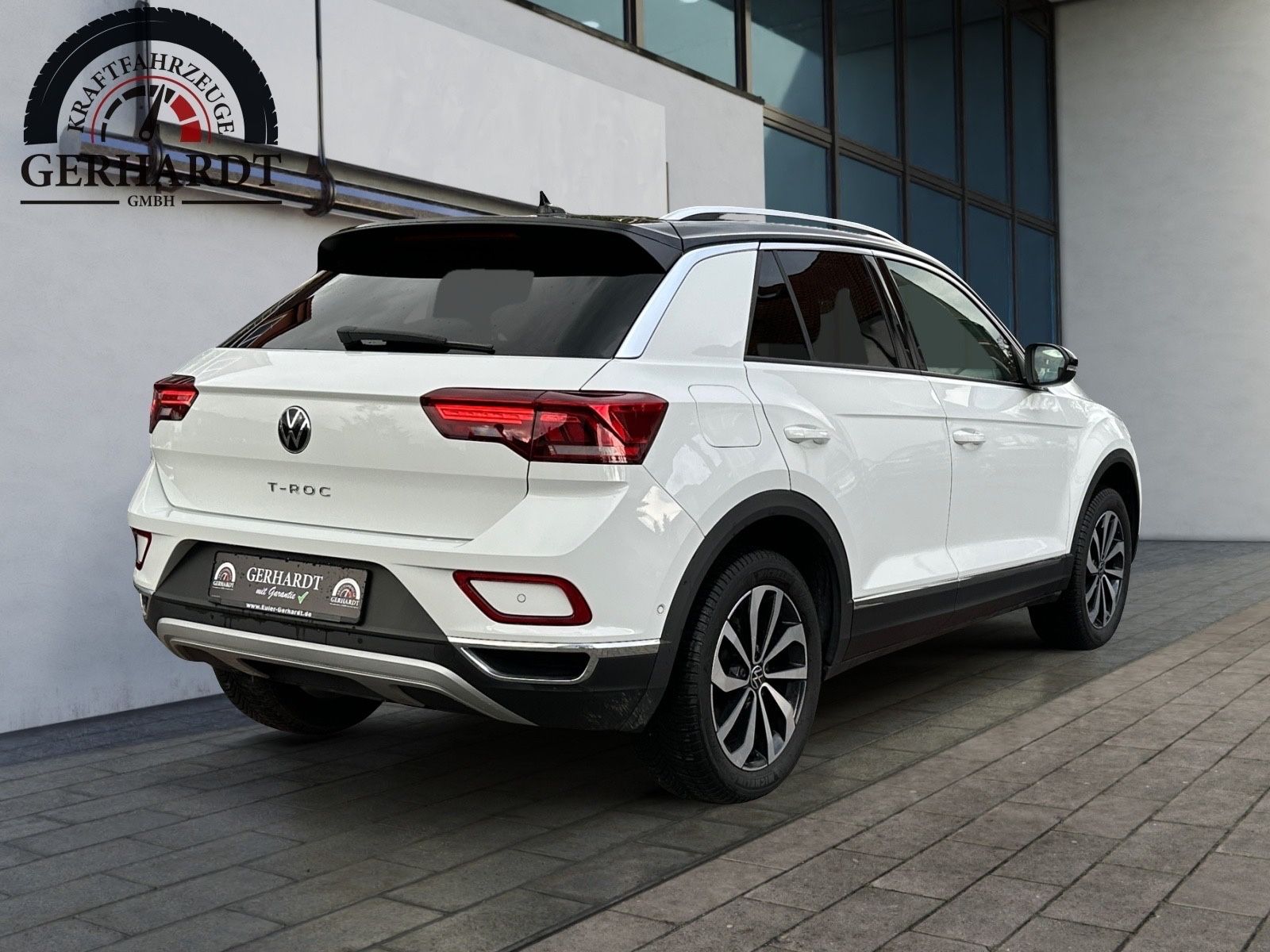 Volkswagen T-Roc 2.0 - Samsaru's Car Outlet