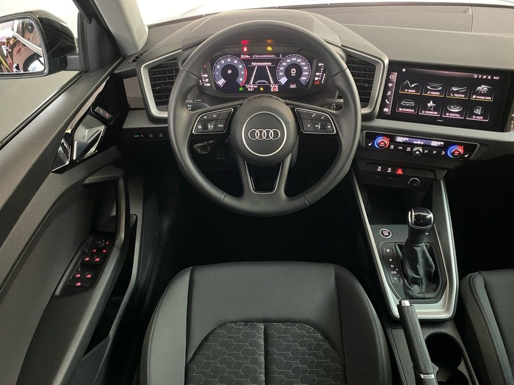 Audi A1 Sportback 30 TFSI advanced LED+CARPLAY+PRIVAC