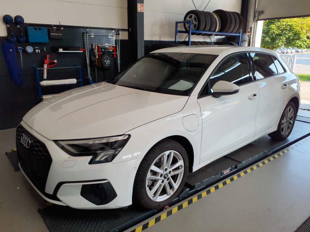 Audi A3 Sportback 1.4TFSI e S tronic Navi LED SHZ RFK