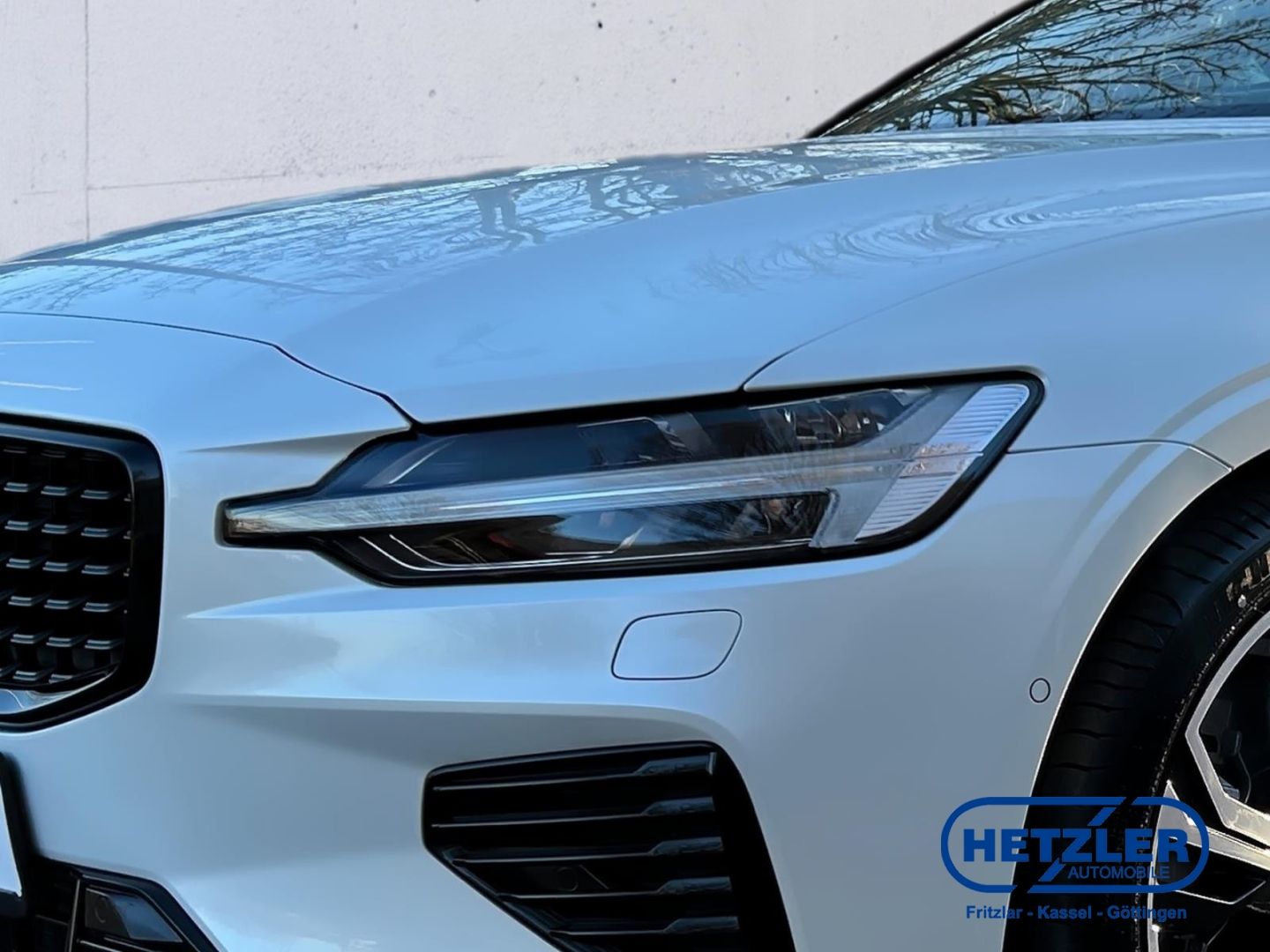 Volvo V60 Kombi Plus Dark Recharge Plug-In Hybrid AWD