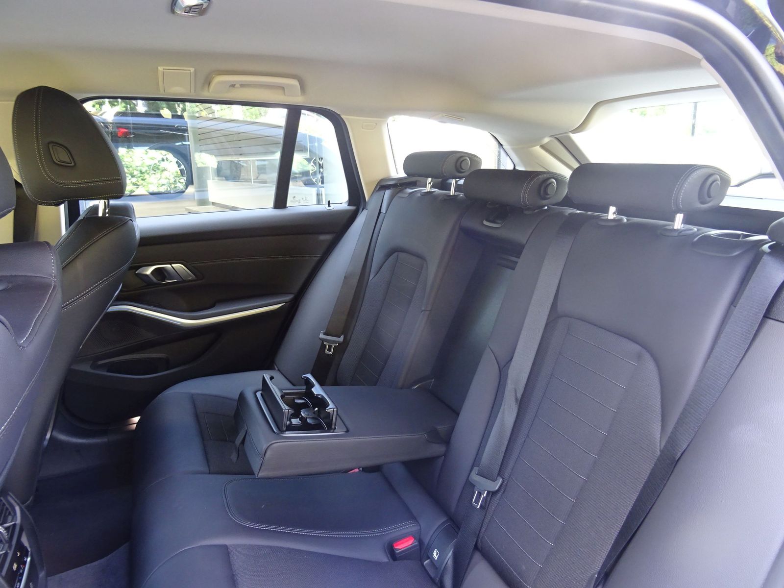 BMW 320e Tour. Sport Line - Samsaru's Car Outlet