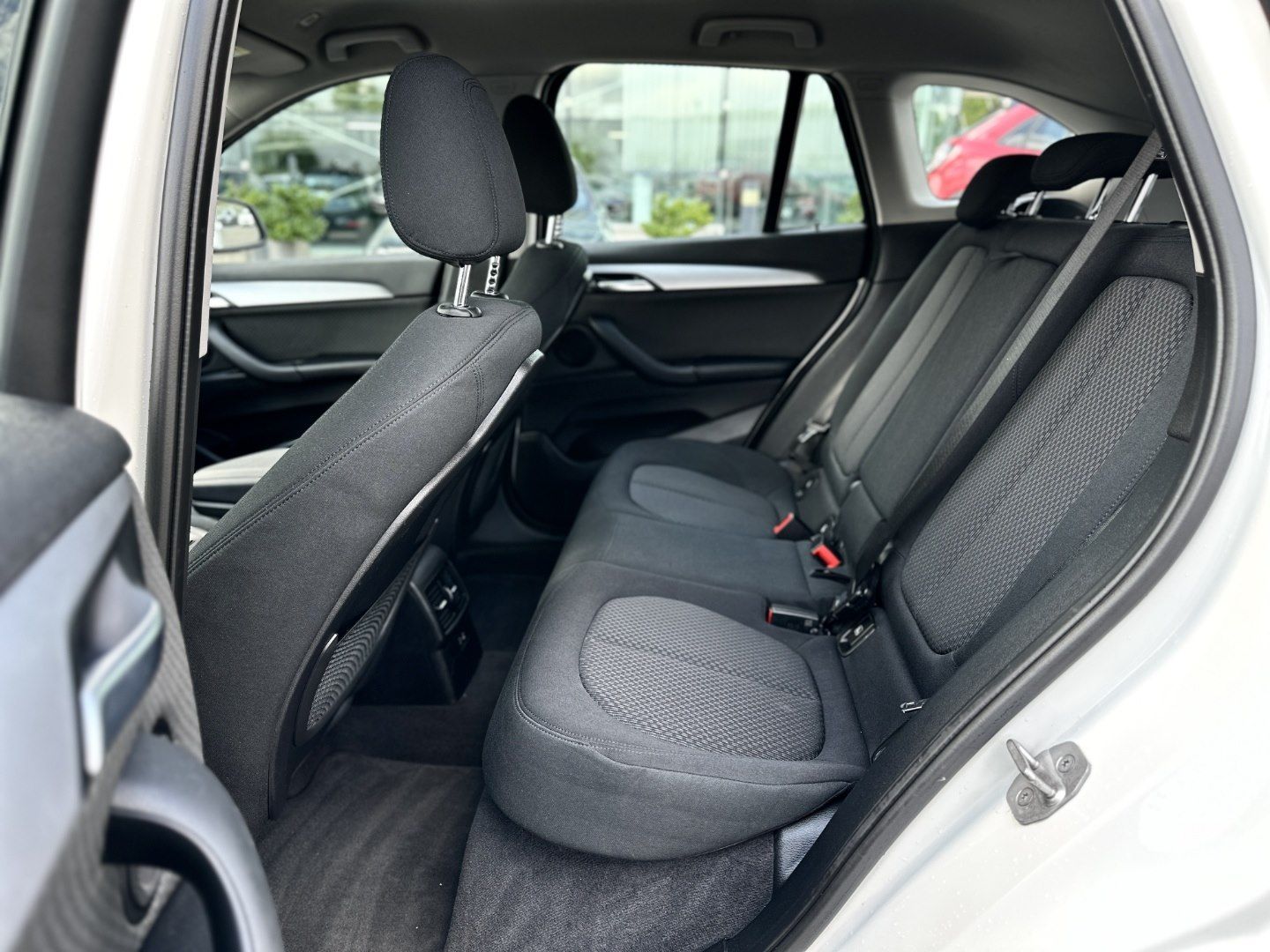 BMW X1 xDrive25e - Samsaru's Car Outlet