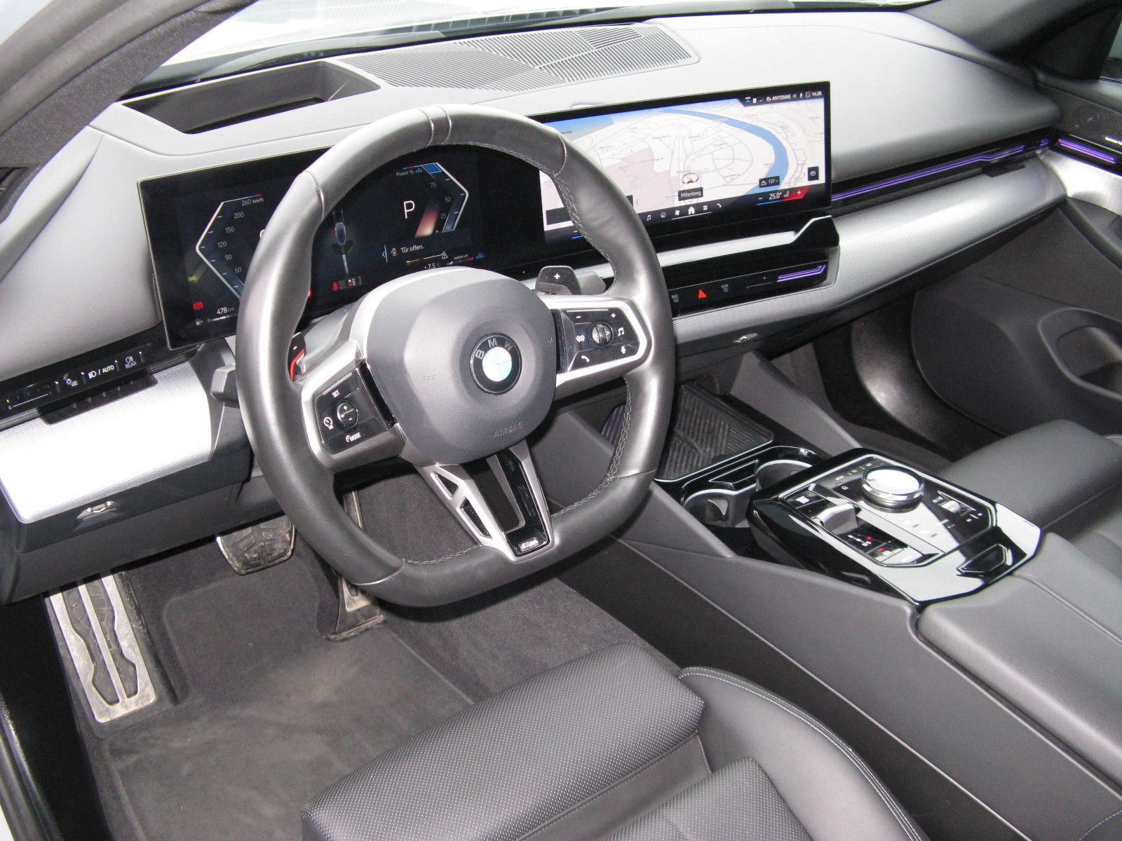 BMW 520 i Lim M Sport LED NAVI AHK 360° ST-HZ HUD