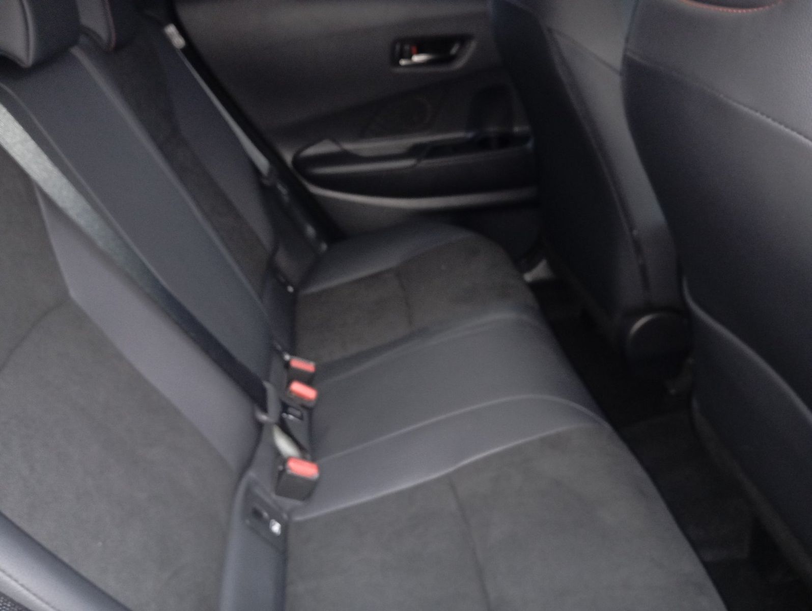 Toyota C-HR 2.0l Hybrid AWD GR Sport Premiere