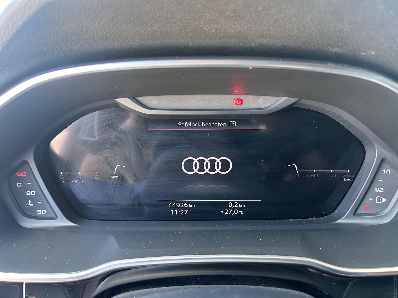 Audi Q3 40 TDI quattro S line 2.0TDI Sportb. AHK DCC