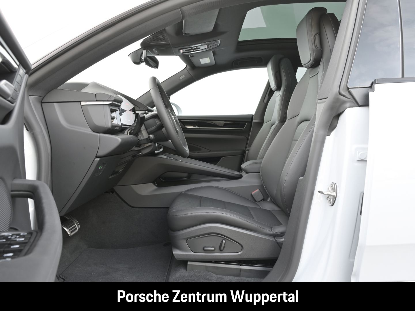 Porsche Macan 4S Surround-View LED-Matrix Abstandstempom