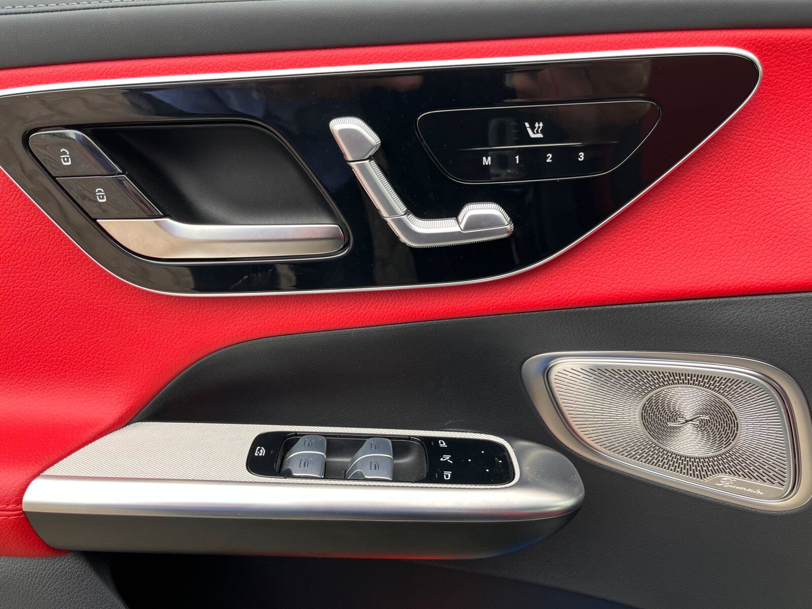 Mercedes-Benz GLC 400e 4M AMG+Night+DigitalLight+Pano+AHK+Burm