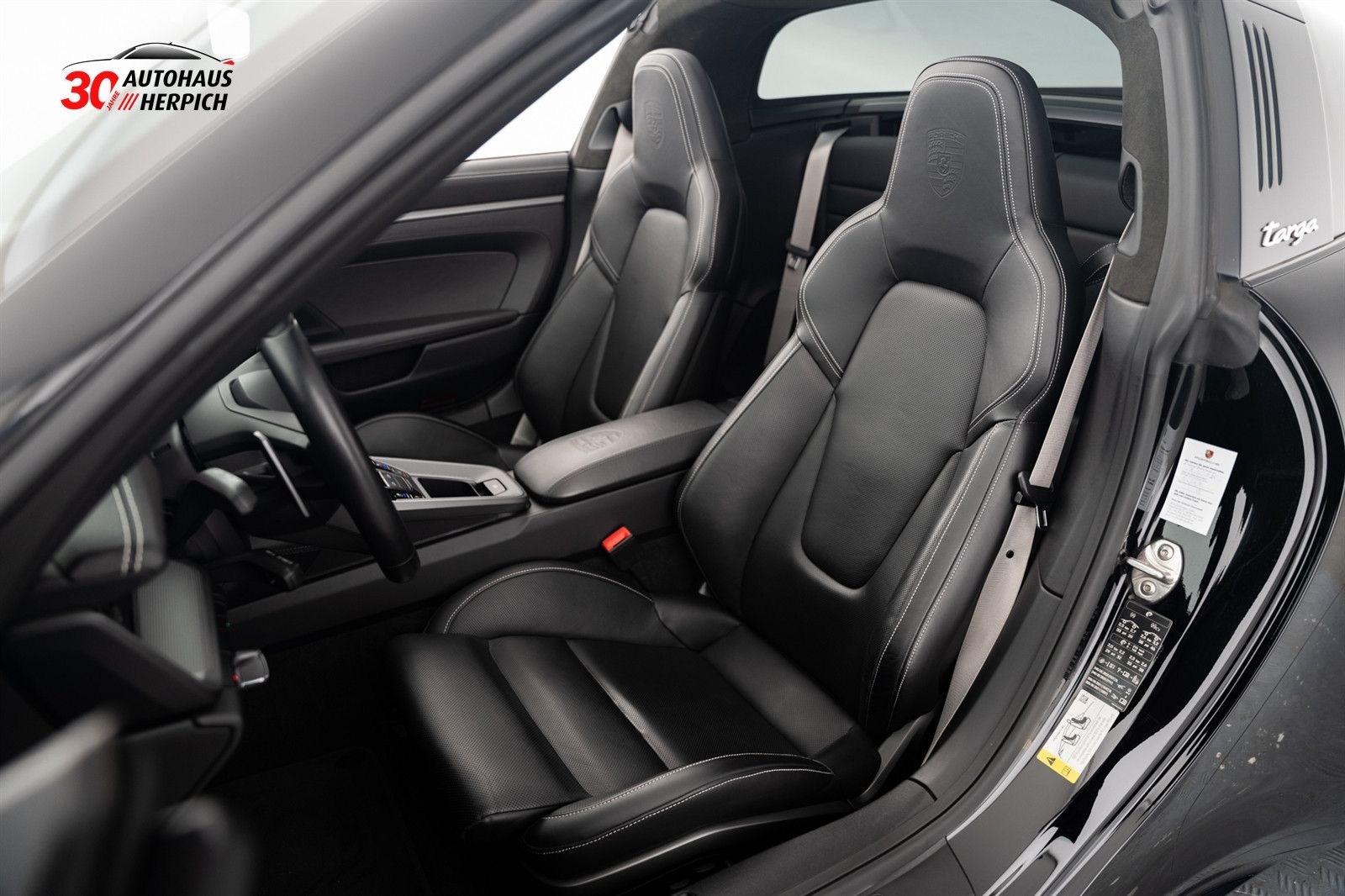 Porsche 992 .1 Targa 4S SportDesign Lift Matrix HAL Inno