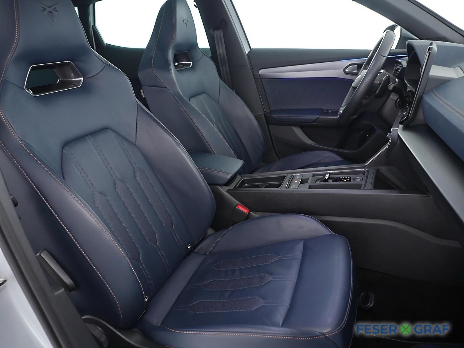 Cupra Formentor VZ 2.0 TSI 4Drive MATRIX PANO AHK NAVI