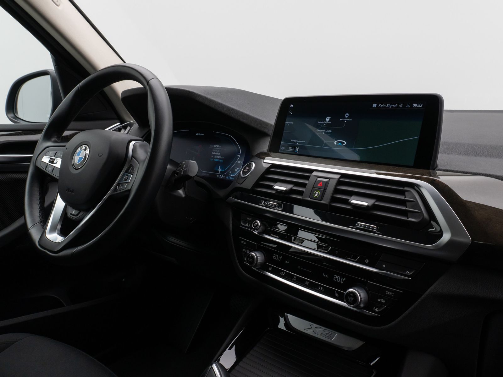 BMW X3 xD30e Kamera DAB HiFi Lenkrhzg Komfort Alarm