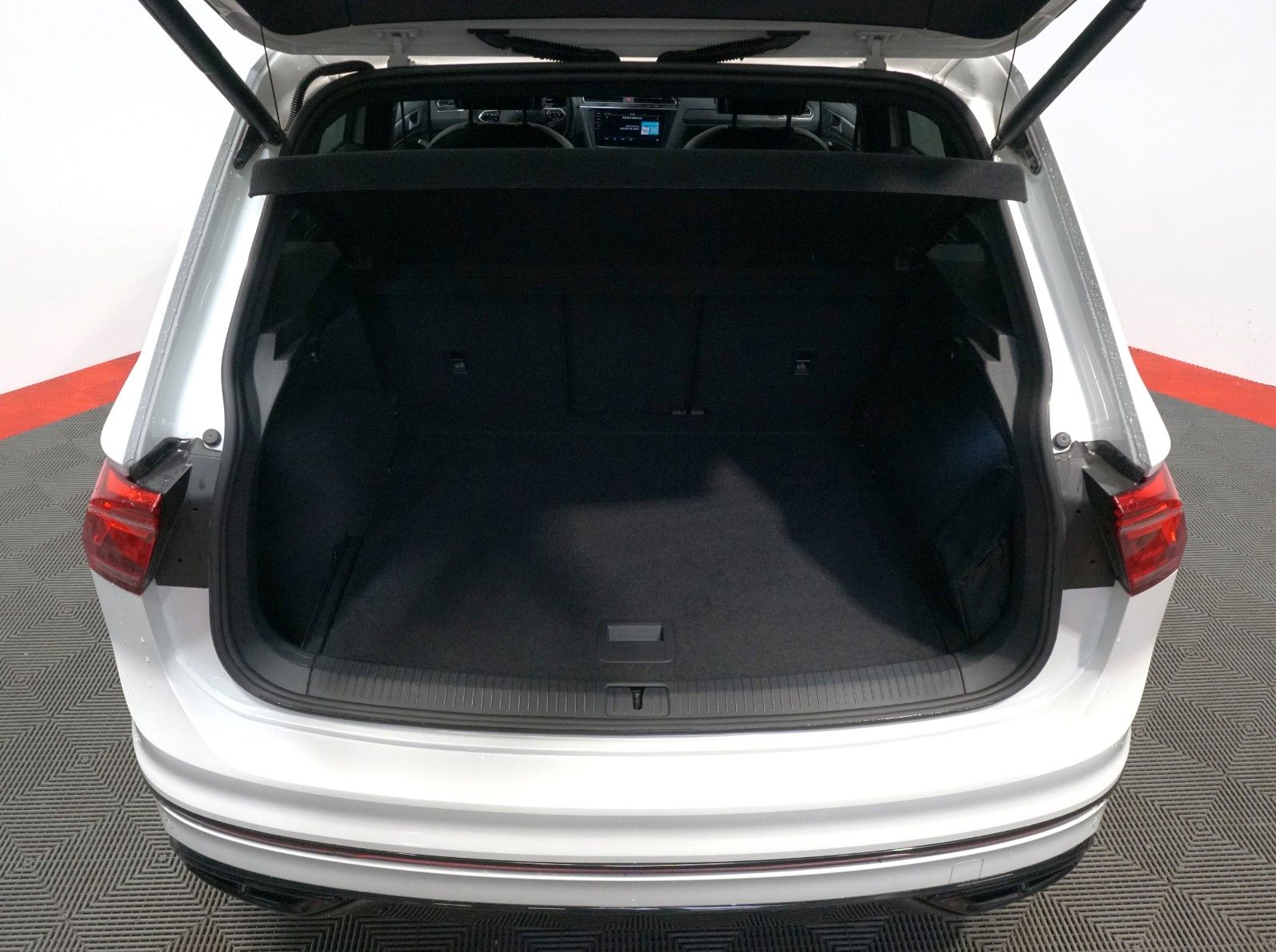 Volkswagen Tiguan R-Line 4Motion 2.0TDI*BlackStyle*IQ.Light