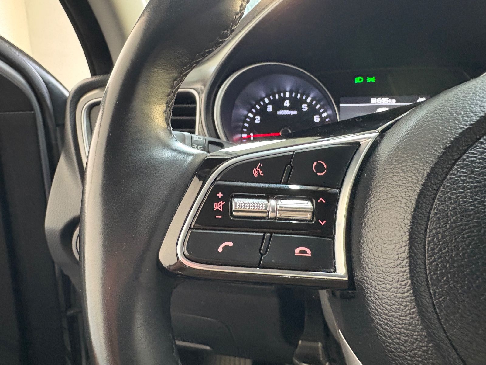 Kia XCeed 1.0 T-GDI Vision - Samsaru's Car Outlet