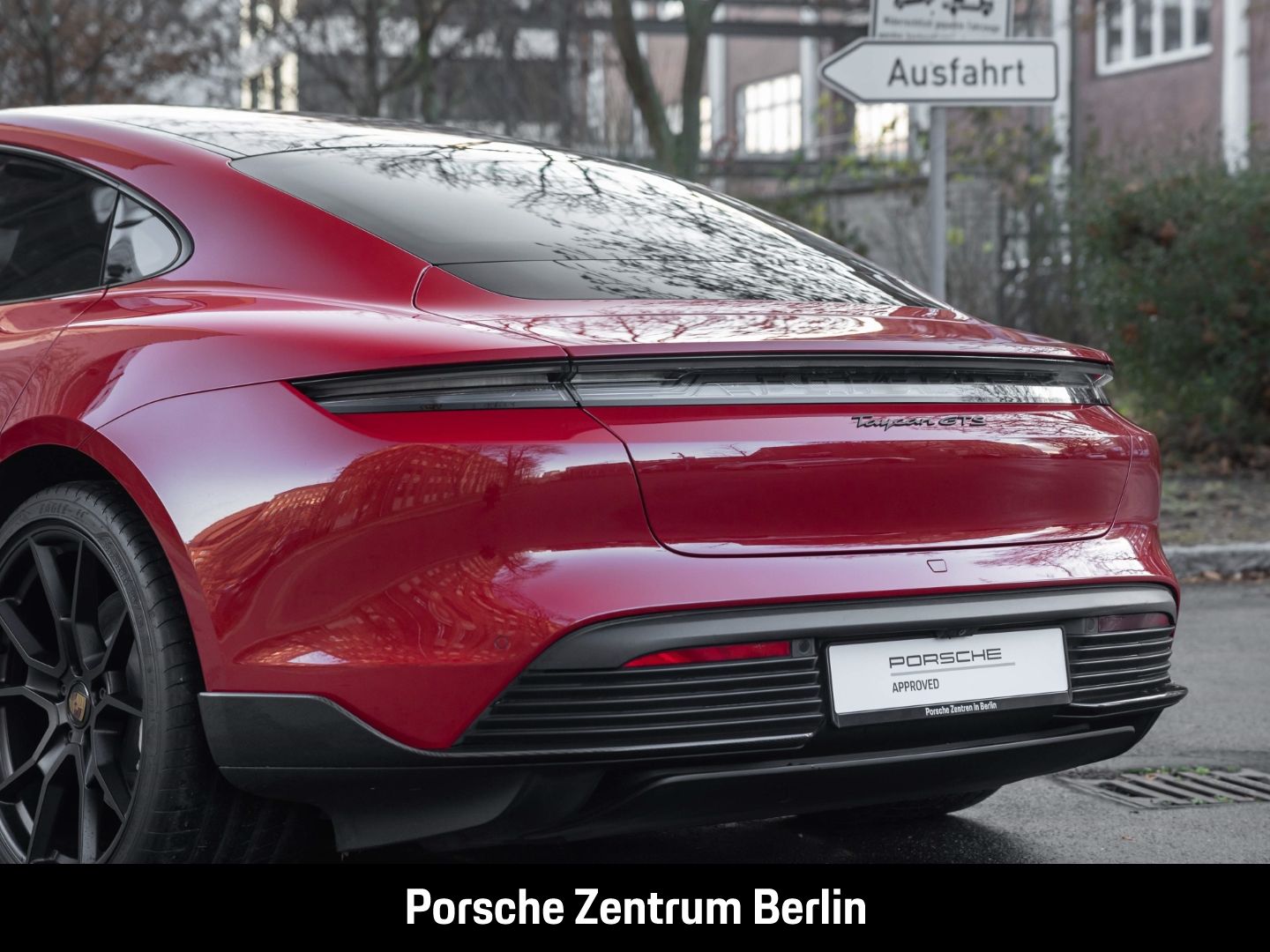 Porsche Taycan GTS Burmester Panoramadach LED-Matrix