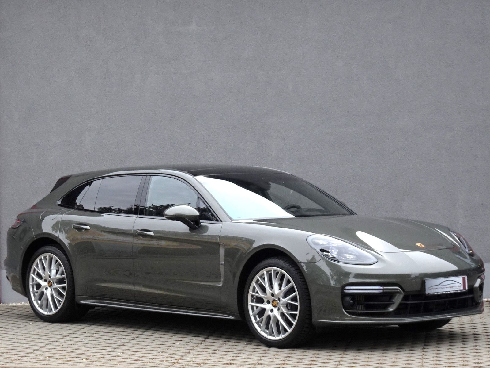 Porsche Panamera Sport Turismo 4 Platinum Edition/Design