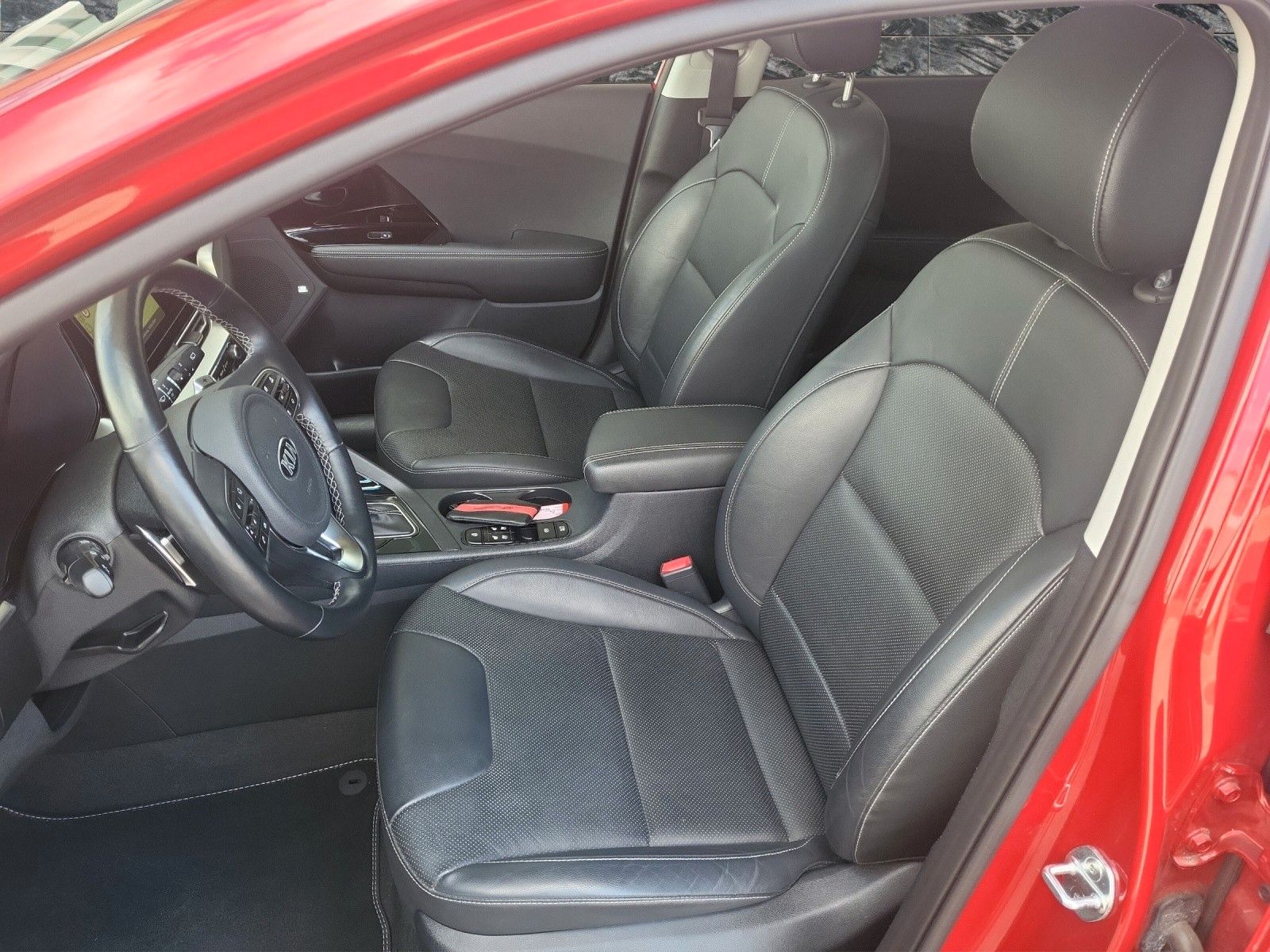 Kia Niro HEV Spirit - Samsaru's Car Outlet