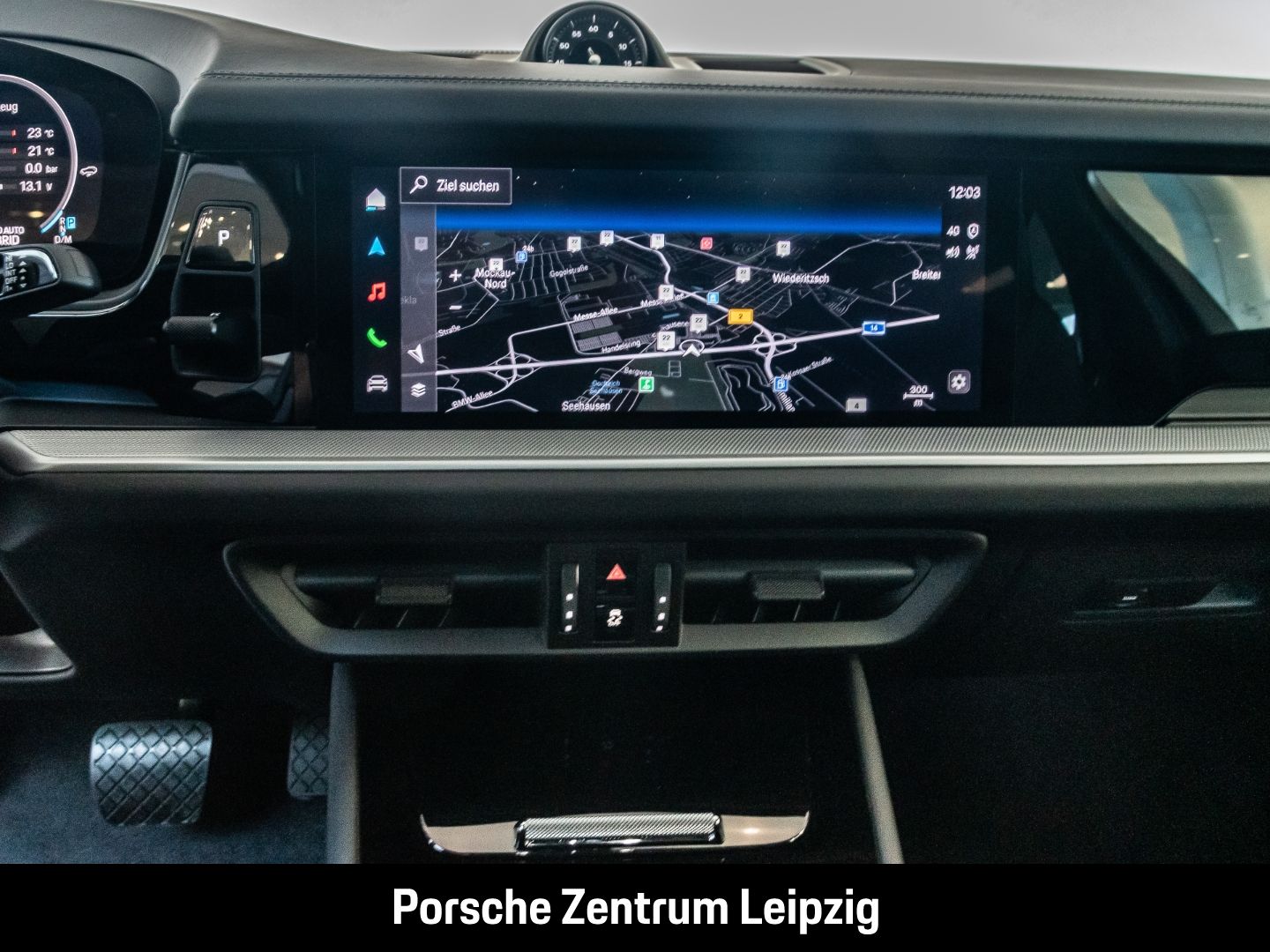 Porsche Cayenne E-Hybrid Coupe SportDesign HD-Matrix Inn