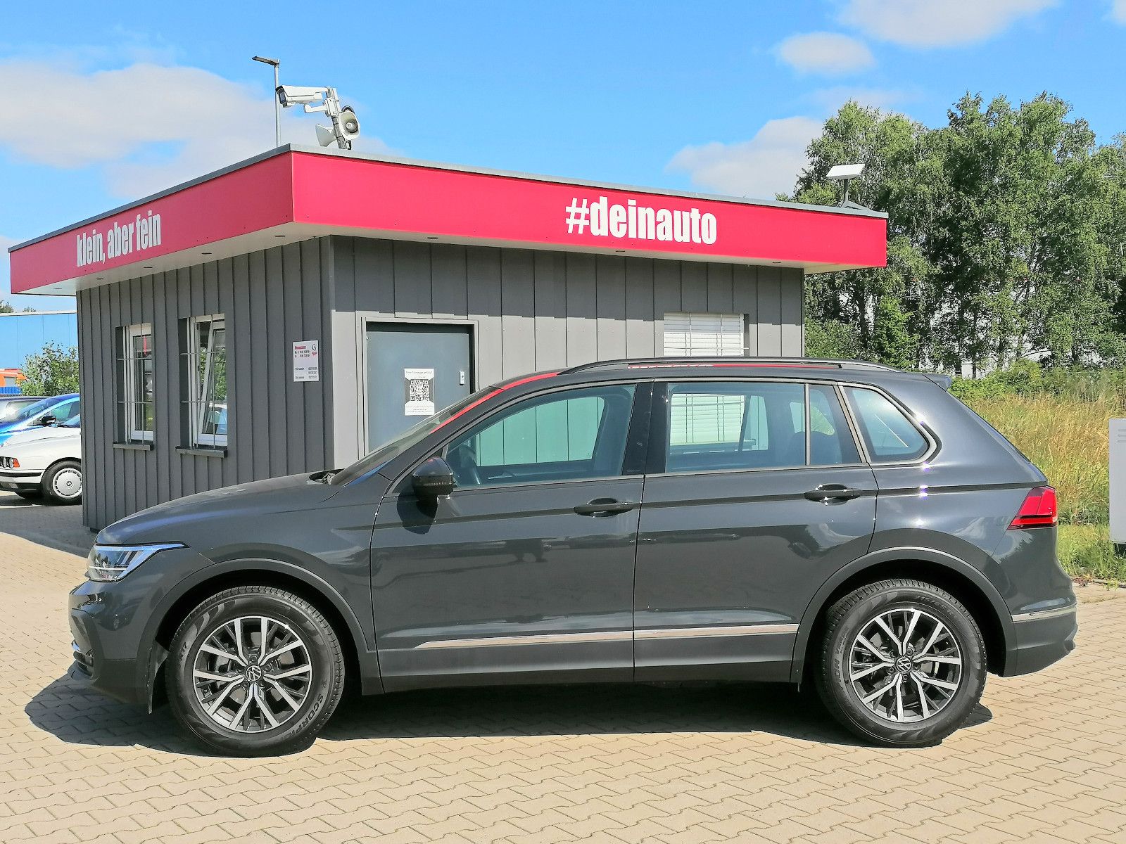 Volkswagen Tiguan 1.5 TSI Life DSG - Samsaru's Car Outlet