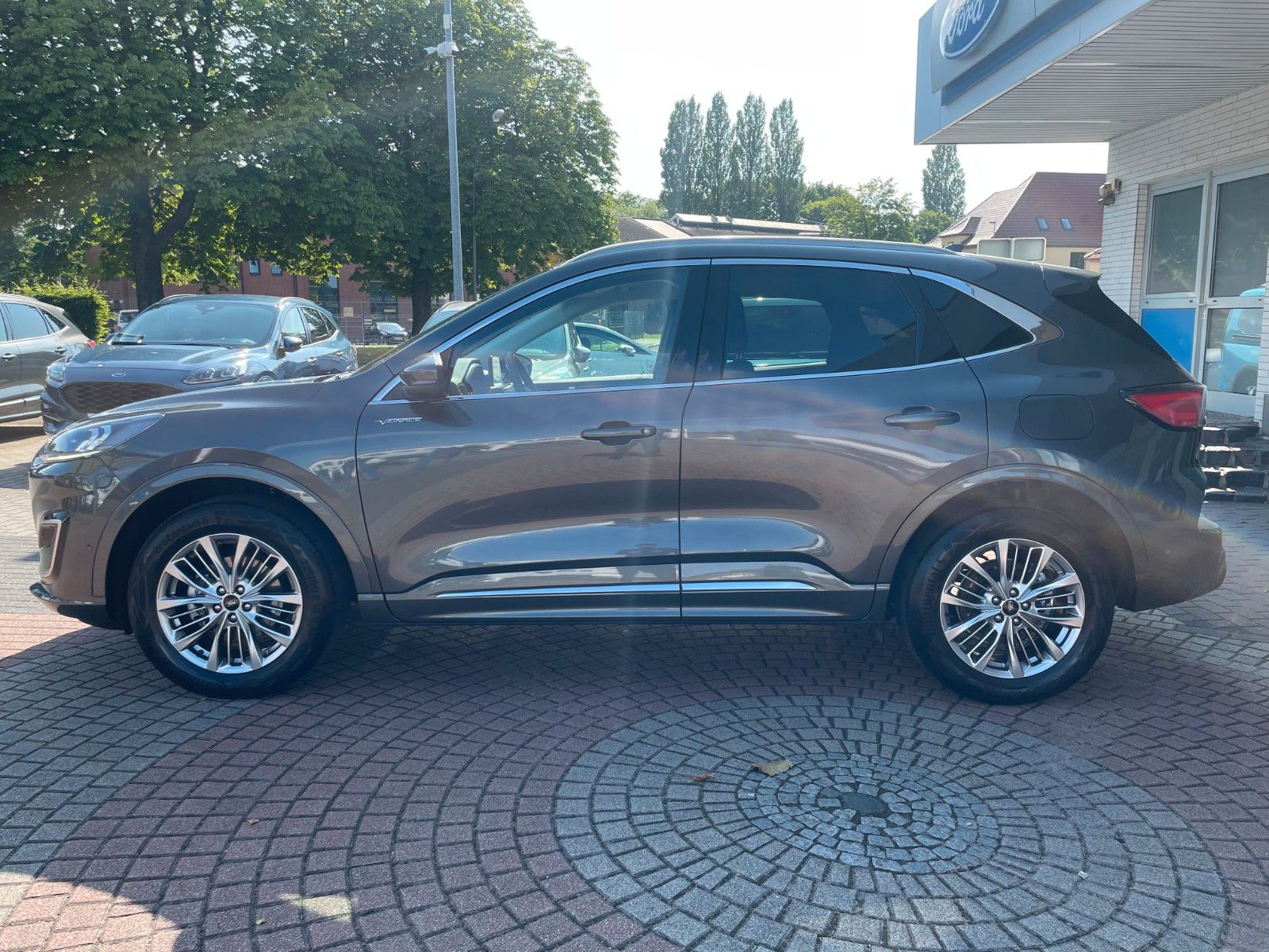 Ford Kuga FHEV Vignale - Samsaru's Car Outlet