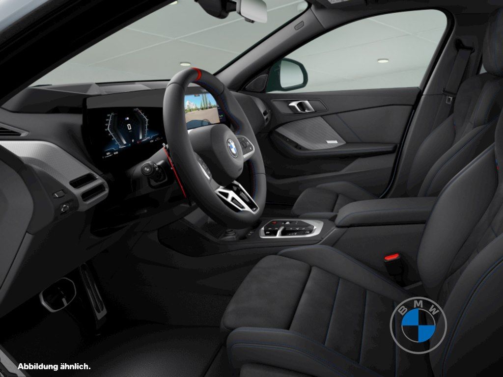BMW M135 xDrive M Sport 19" AHK Pano Massage H/K