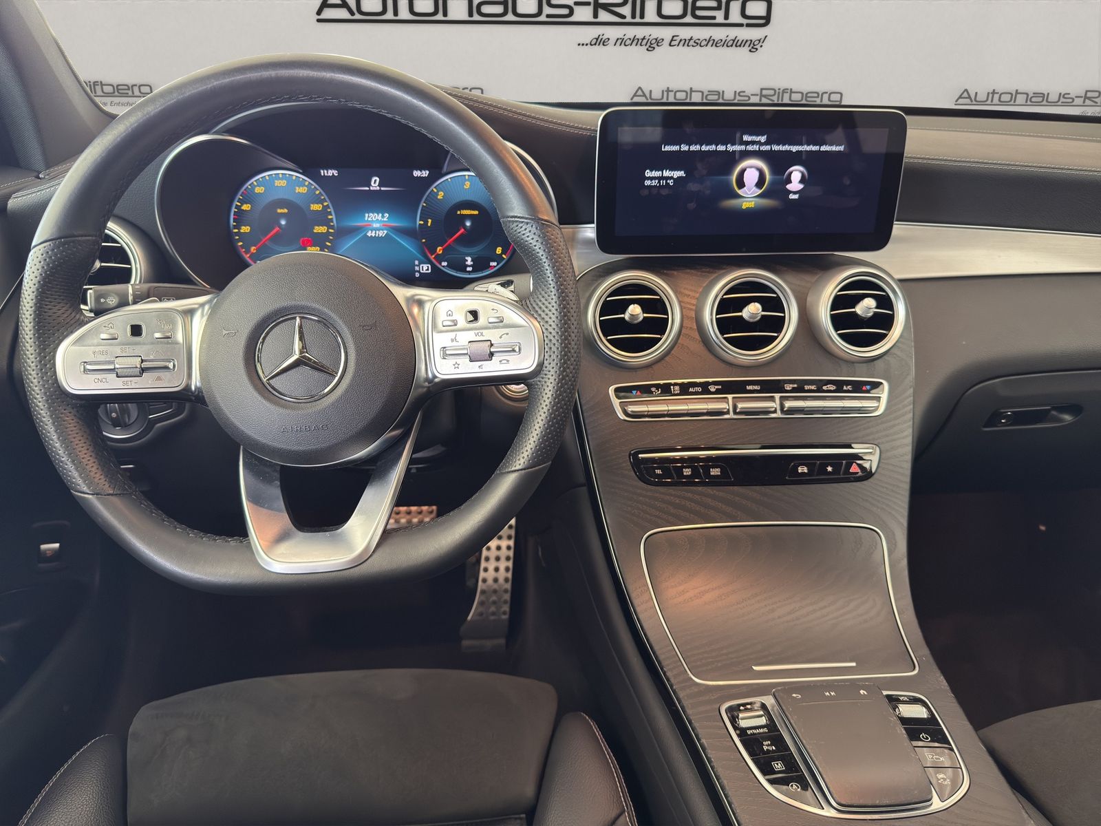 Mercedes-Benz GLC 220 d 4M COUPE AMG - Samsaru's Car Outlet