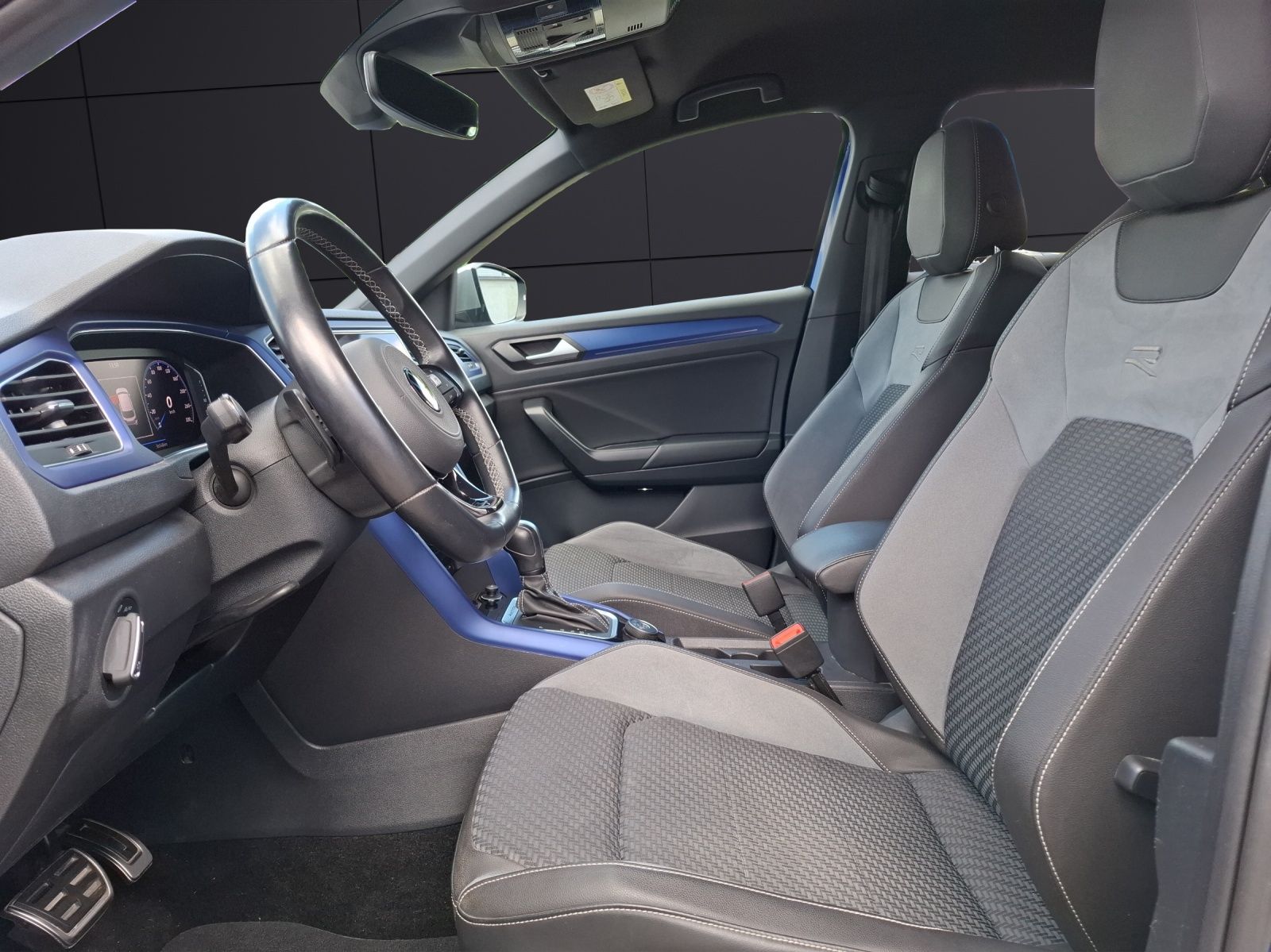 Volkswagen T-Roc R DSG 4M - Samsaru's Car Outlet