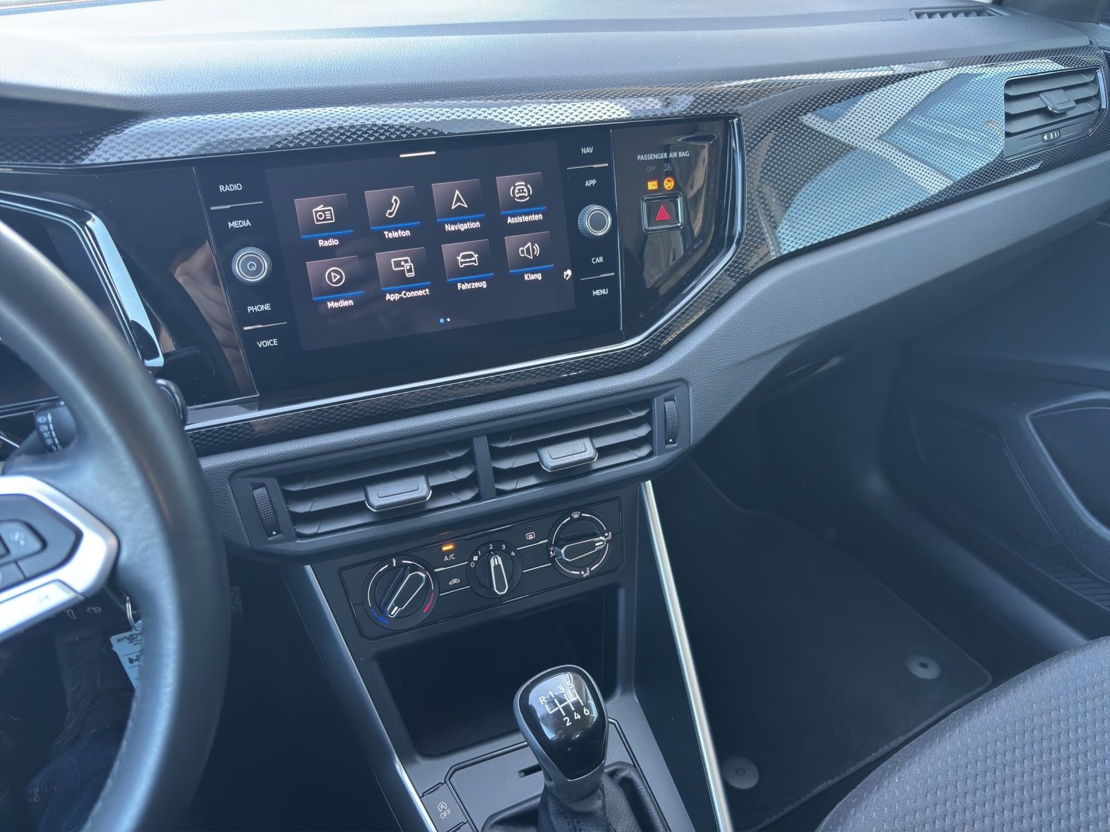 Volkswagen Taigo 1.0 TSI Life - Samsaru's Car Outlet