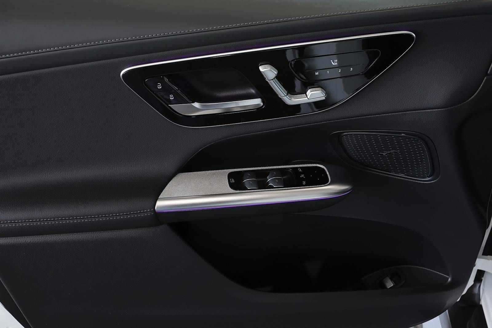 Mercedes-Benz GLC 220 d 4M AMG Distronic+360°+DIG-LED+Pano+AHK