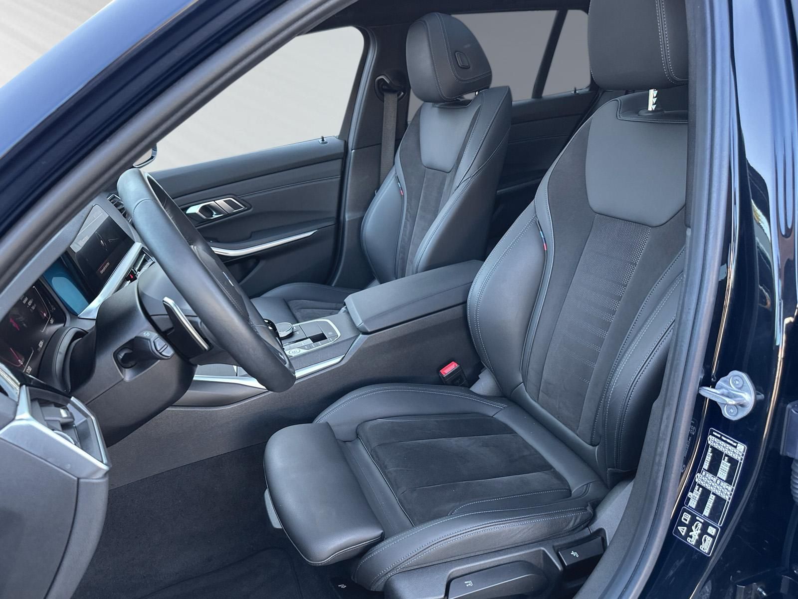 BMW 320 d xDrive M Sport - Samsaru's Car Outlet