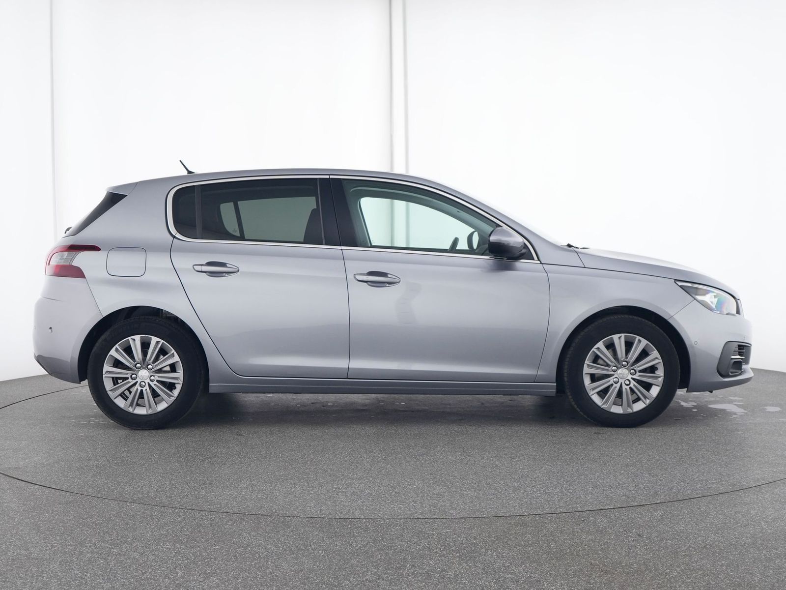 Peugeot 308 Allure - Samsaru's Car Outlet