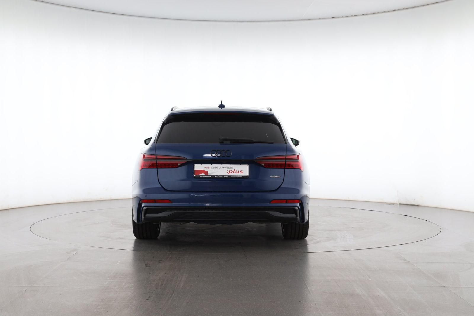 Audi A6 Avant 55 TFSI e quattro S tronic S line AHK