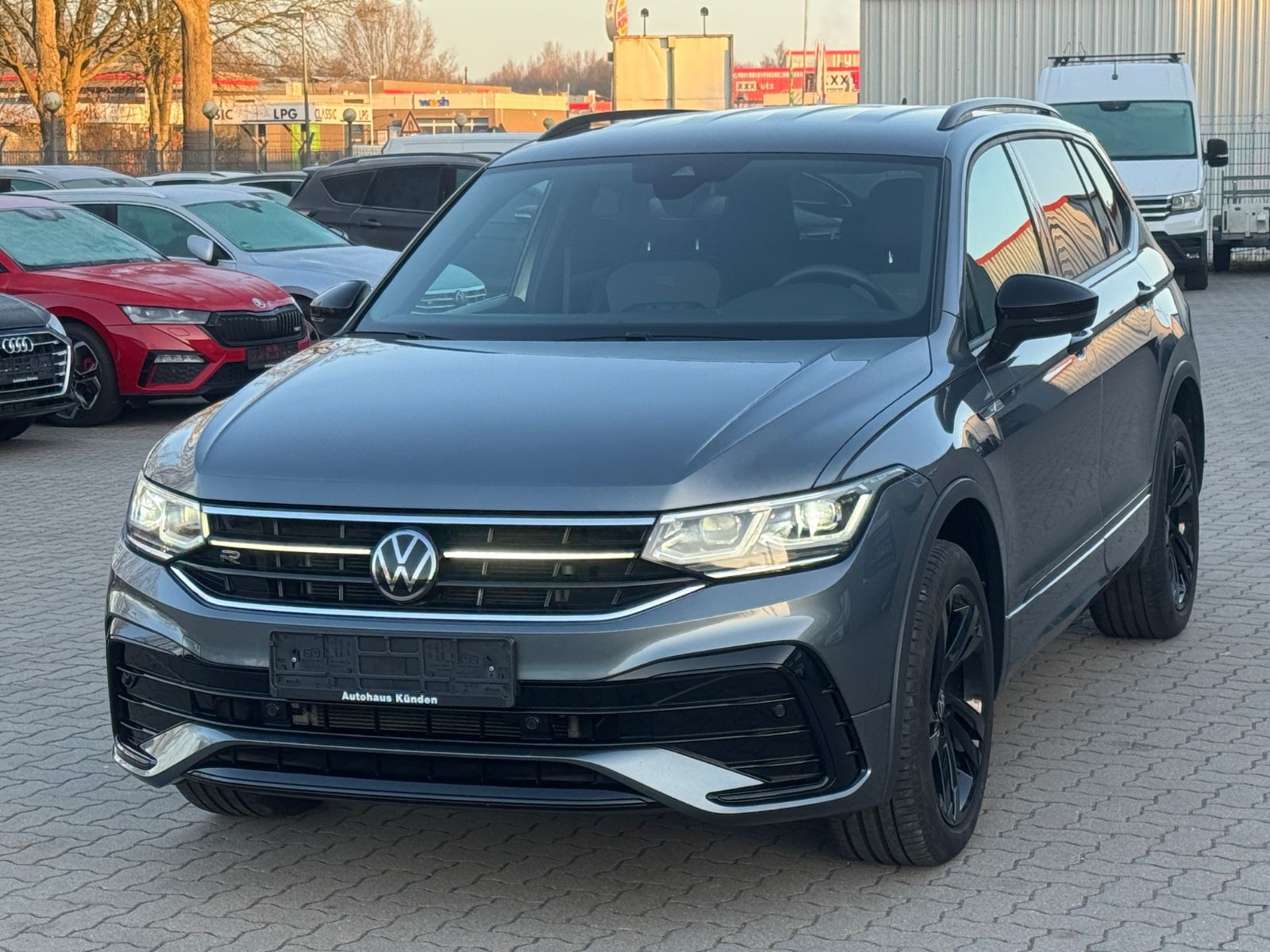 Volkswagen Tiguan Allspace R-Line 4M °B&S°AHK°R-Kamera°