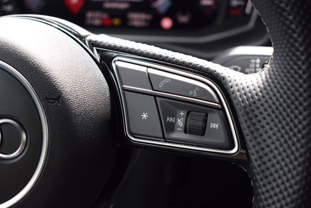 Audi A1 Sportback 40 TFSI S-line - Samsaru's Car Outlet