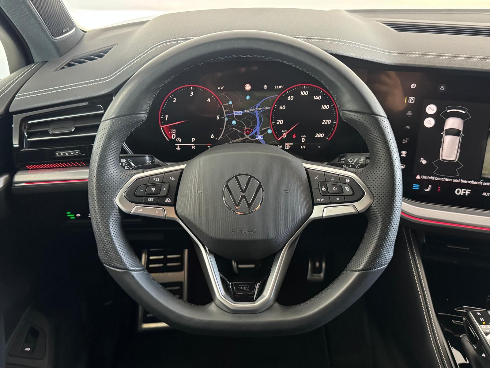Volkswagen Touareg R-Line 4M TDI BlackStyle*LUFT*STH*AHK*IQ
