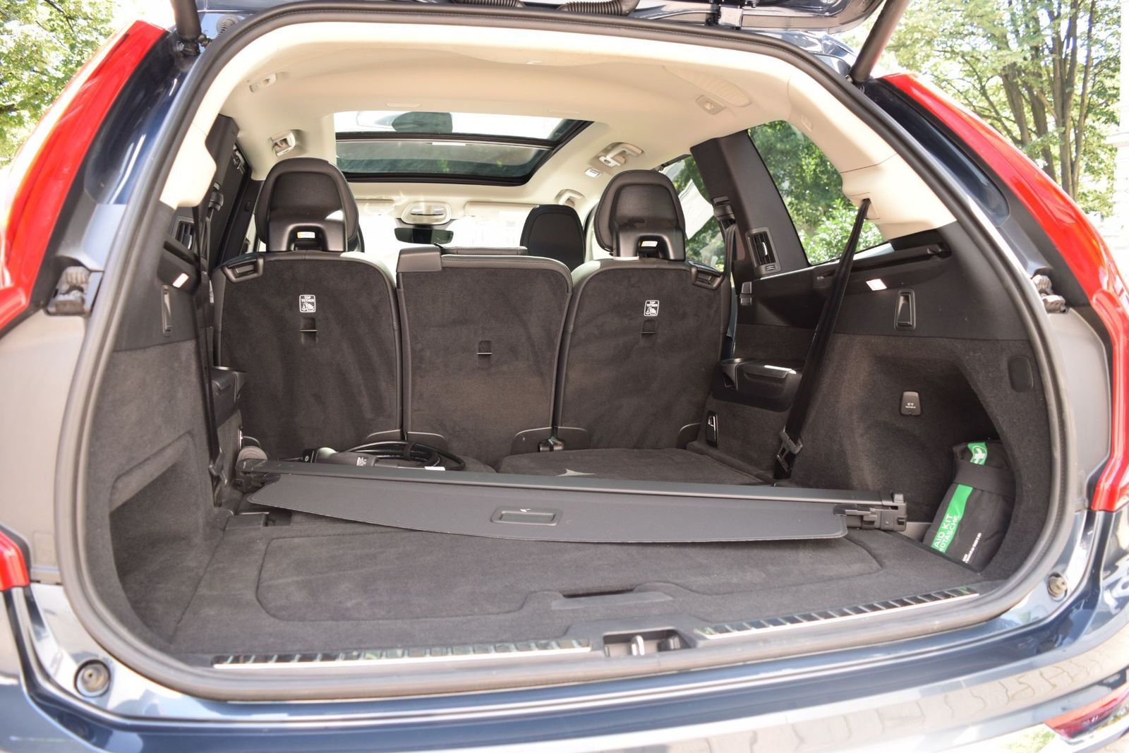 Volvo XC90 T8 AWD Plus Bright - Samsaru's Car Outlet