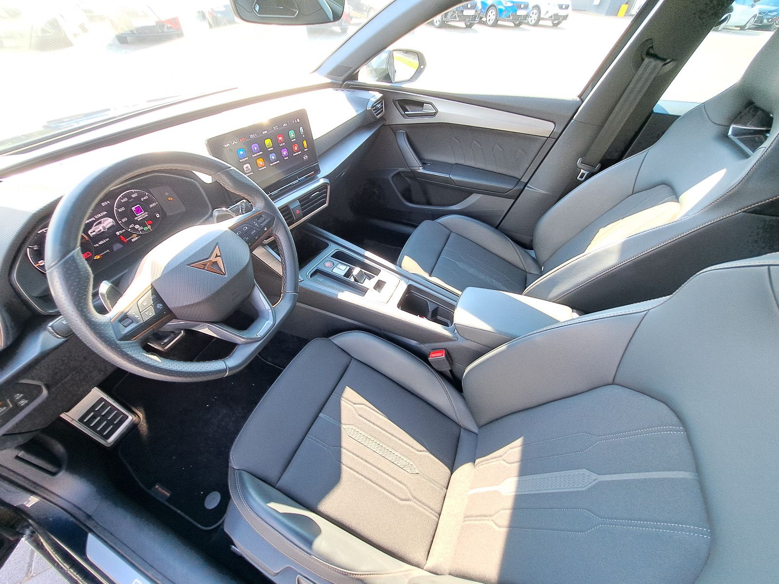 Cupra Leon VZ 1.4 e-Hybrid - Samsaru's Car Outlet