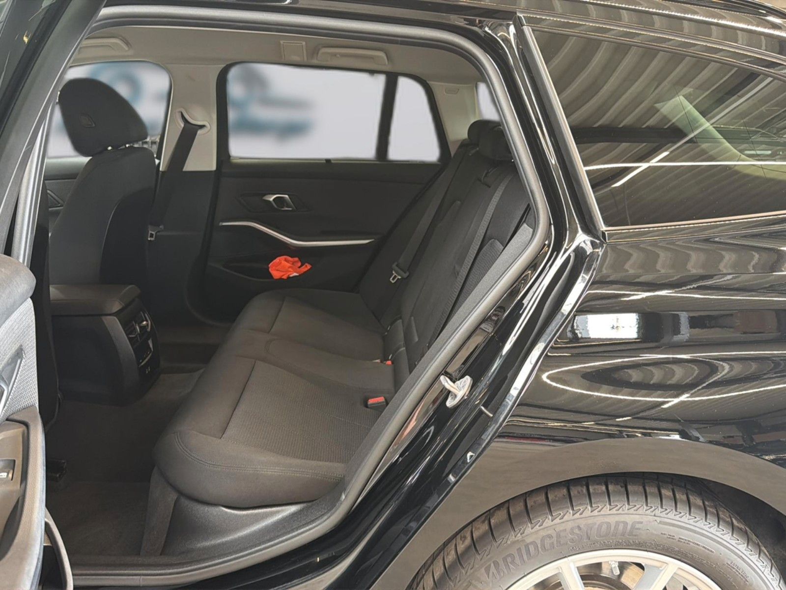 BMW 320d Touring xDr. ACC AHK KZU IQ HUD 360° HiFi