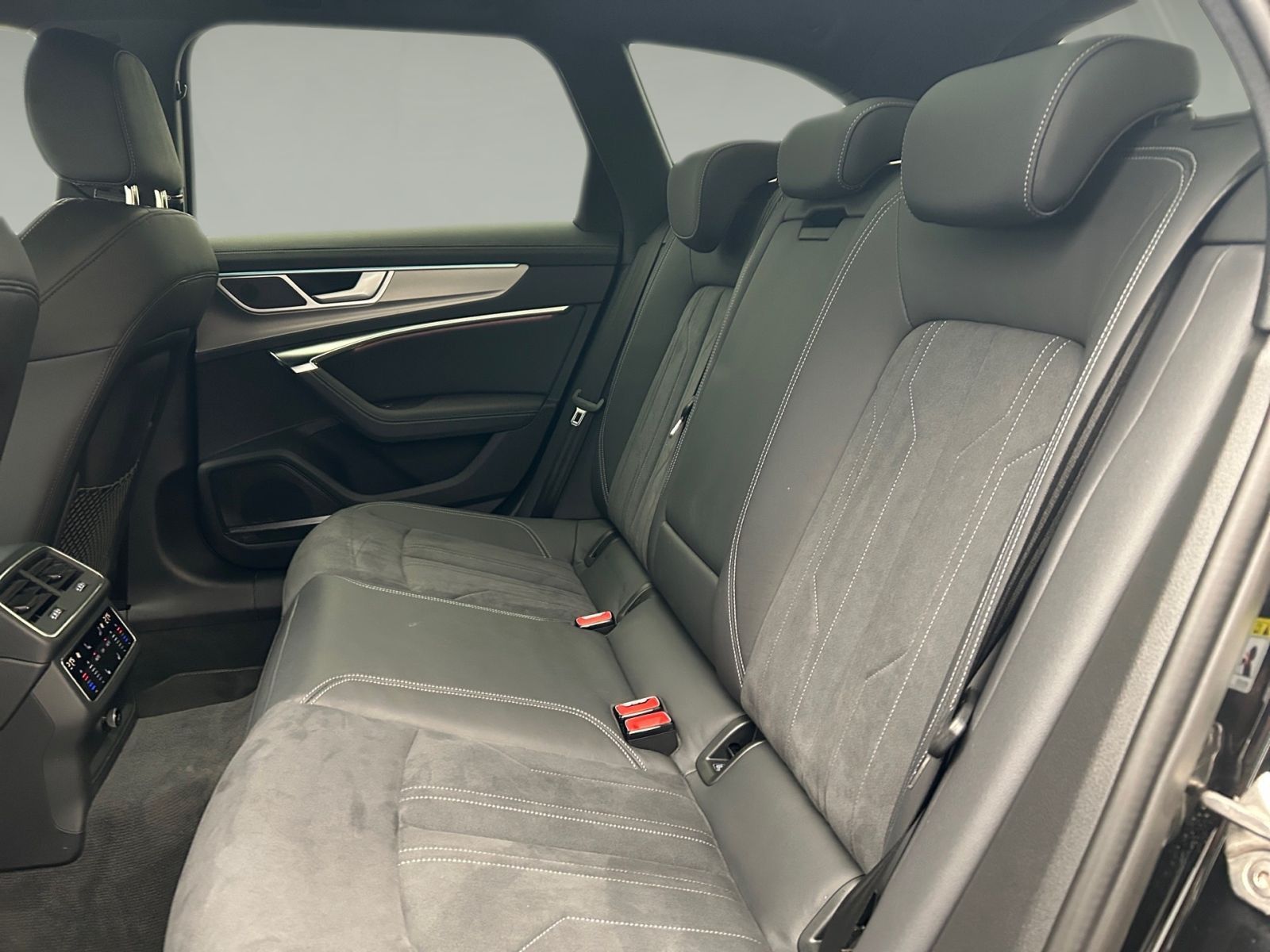Audi A6 allroad 55 TFSI qu - Samsaru's Car Outlet